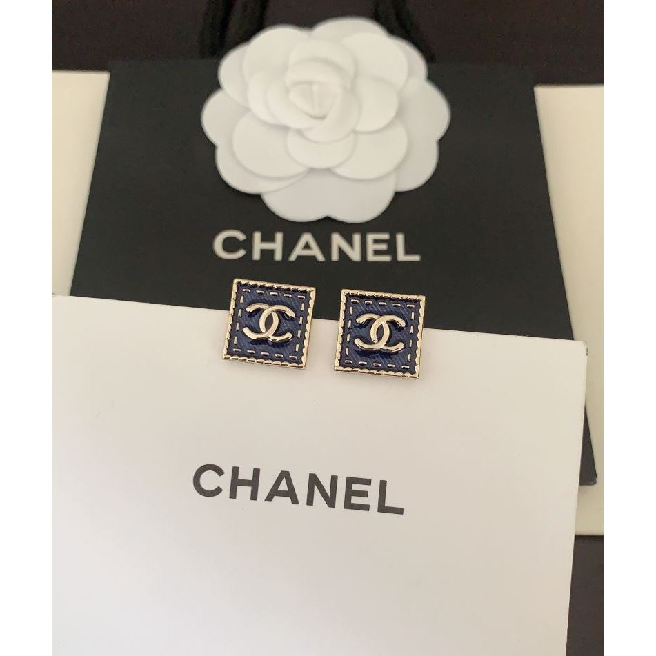 Chanel Earrings - Click Image to Close